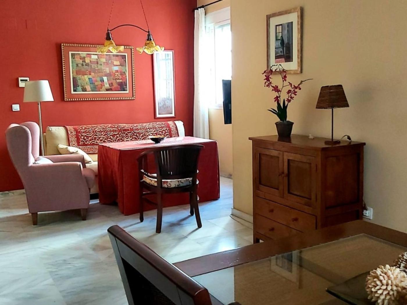 Apartamento Junto A La Calle Betis: El Corazon De Triana Sevilla
